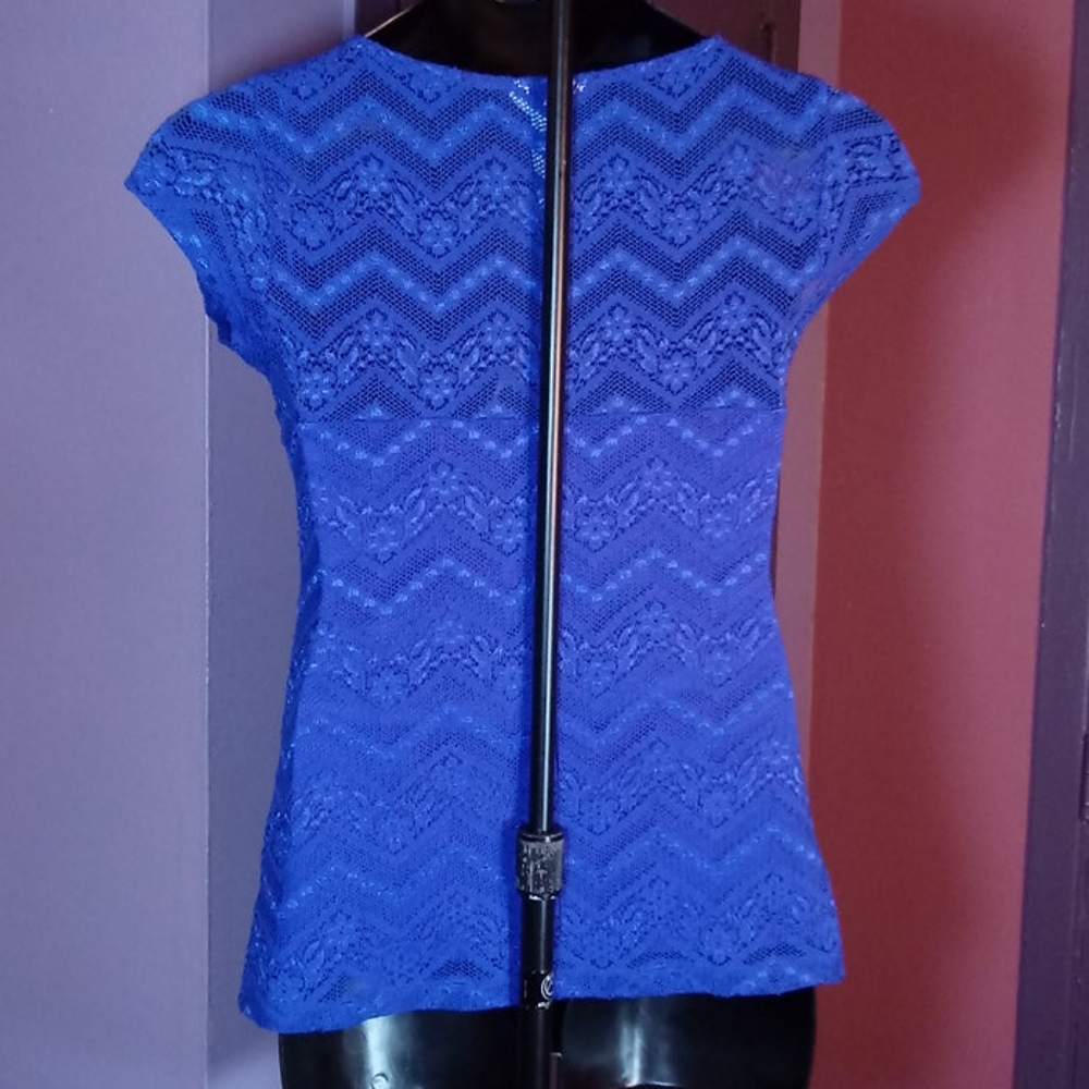 Cadies Top - Picture 3 of 4